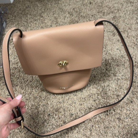 NWOT expressions NYC bag - Picture 2 of 5